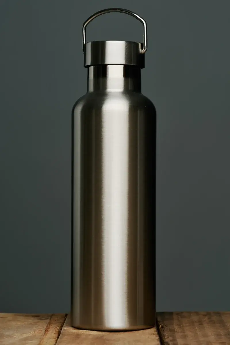 edelstahl-trinkflasche-doppelwandig-ohne-gravur~5.webp